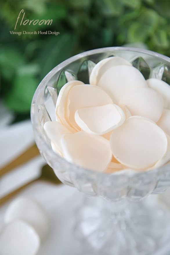 Floroom 300pcs Rose Petals Cream Faux Silk Flower Petals - Image 5