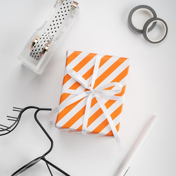WRAPAHOLIC Reversible Wrapping Paper - Image 4