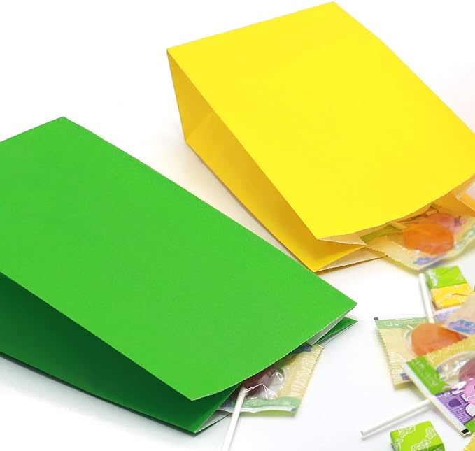 Oletx 30-Pack Green Party Favor Paper Bags, Baby Shower, School Activities - Image 2
