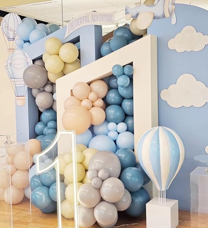 Up Up and Away Balloon Garland Arch Kit - Image 4