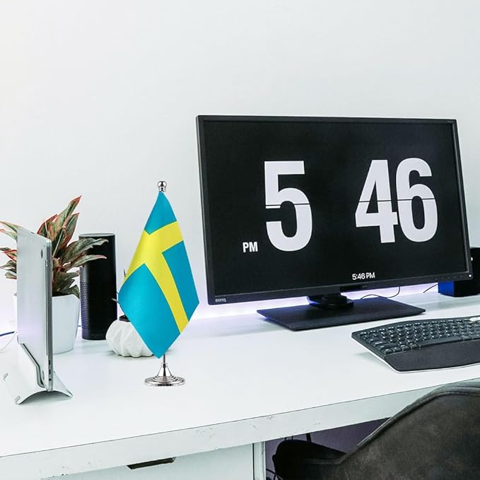 Sweden Flag Swedish Flags, Small Mini Swedish Desk Flag, Used - Image 5