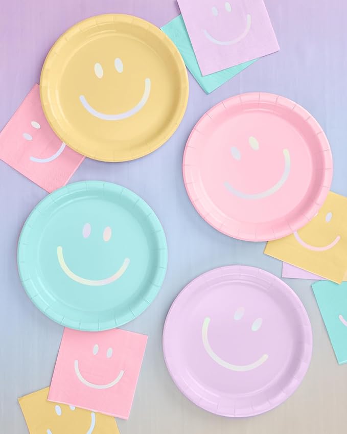 xo, Fetti Smiley Paper Plates - Image 3