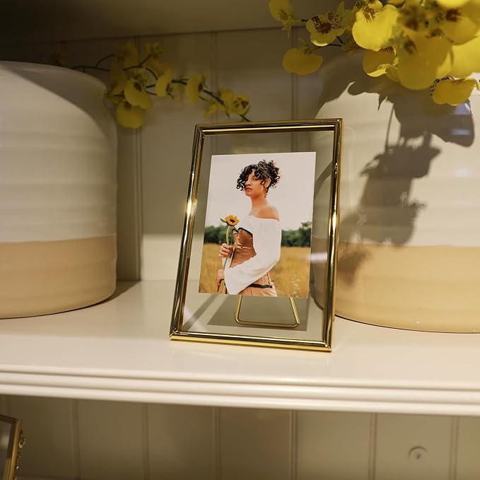 Gold Floating Frame with Romantic Heart, - Image 5