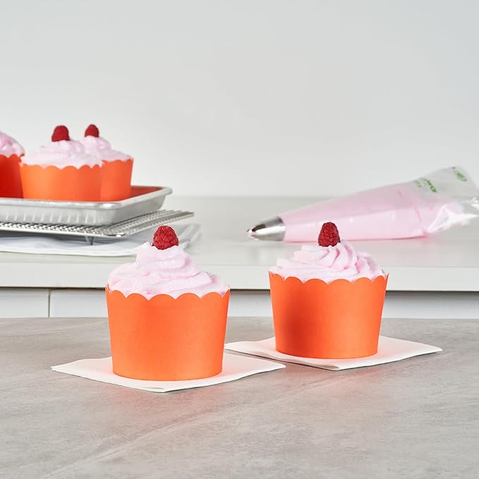 Panificio 10 Ounce Cupcake Wrappers, 200 Scalloped Baking Cups - Image 3