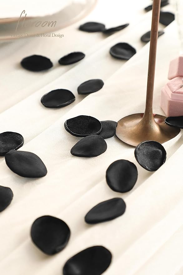 Floroom 300pcs Rose Petals Black Faux Silk Flower Petals - Image 4