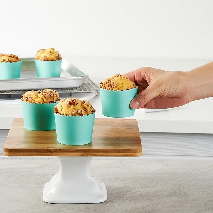 Panificio 3 Ounce Cupcake Wrappers, 200 Scalloped Baking Cups - Image 5