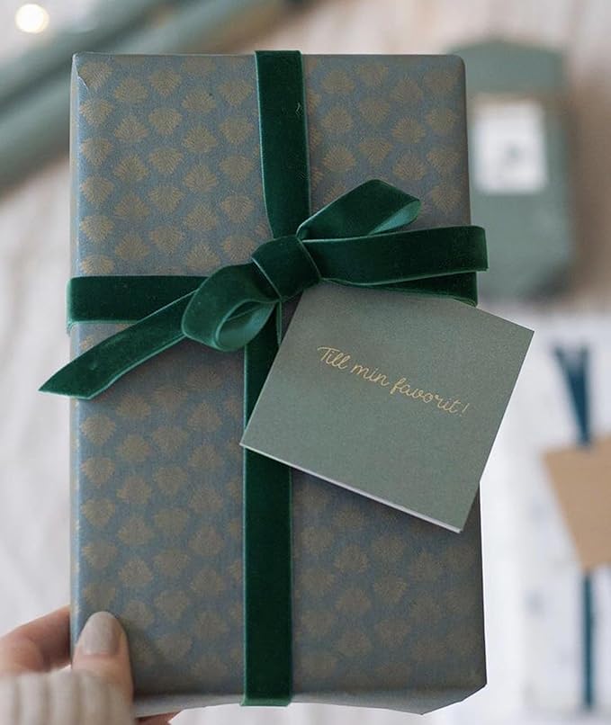Dark Green Velvet Ribbon 5/8'' 25 Yards - Image 6