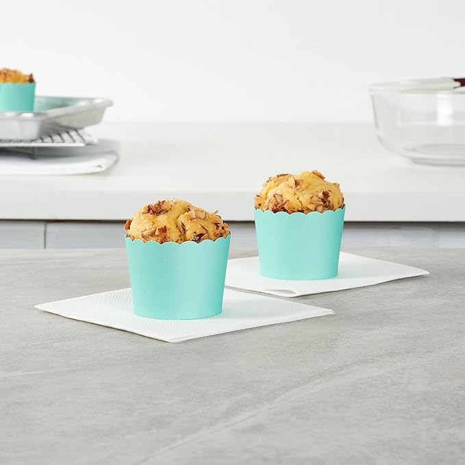 Panificio 3 Ounce Cupcake Wrappers, 200 Scalloped Baking Cups - Image 3