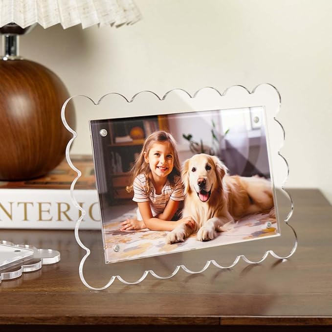 Cuspin 2 Pack 4x6 Acrylic Frame, Scalloped Picture Frame Clear Magnetic Acrylic by Cuspin