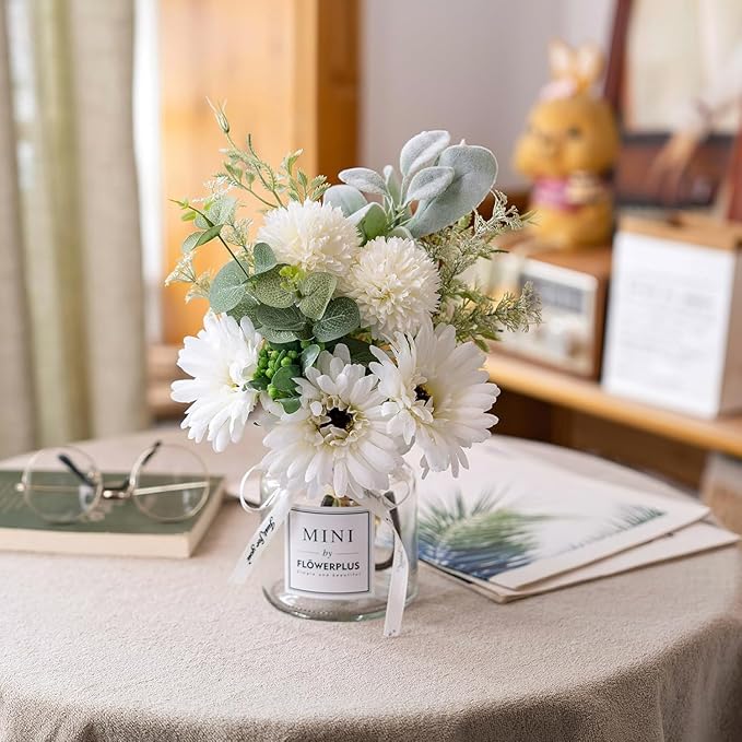 LADADA Artificial Hydrangea and Glass vase Decoration, Used - Image 2