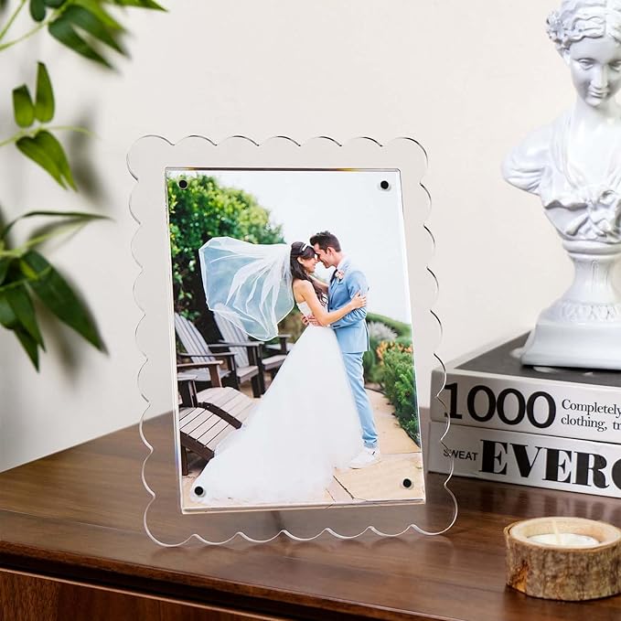 Cuspin 5x7 Acrylic Frames Set of 2 Scalloped Picture Frame by Cuspin