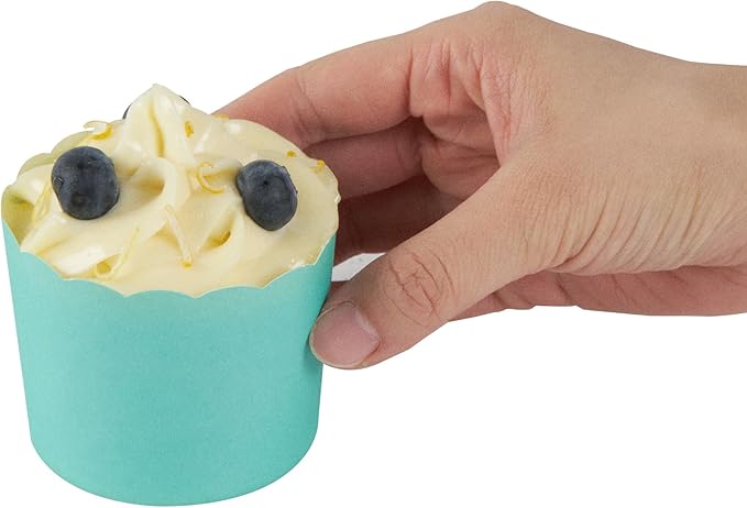 Panificio 6 Ounce Cupcake Wrappers, 200 Scalloped Baking Cups - Image 11