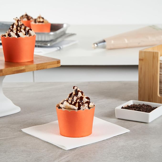 Panificio 3 Ounce Cupcake Wrappers, 200 Scalloped Baking Cups - Image 4