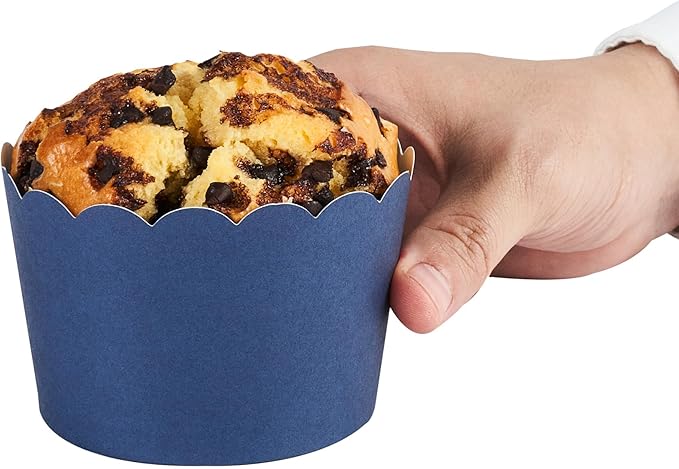 Panificio 10 Ounce Cupcake Wrappers, 200 Scalloped Baking Cups - Image 11