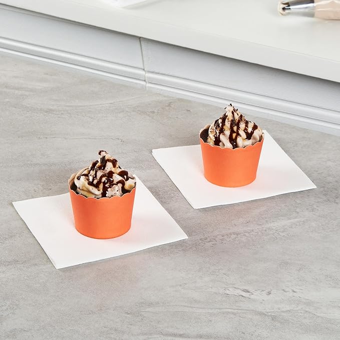 Panificio 3 Ounce Cupcake Wrappers, 200 Scalloped Baking Cups - Image 6