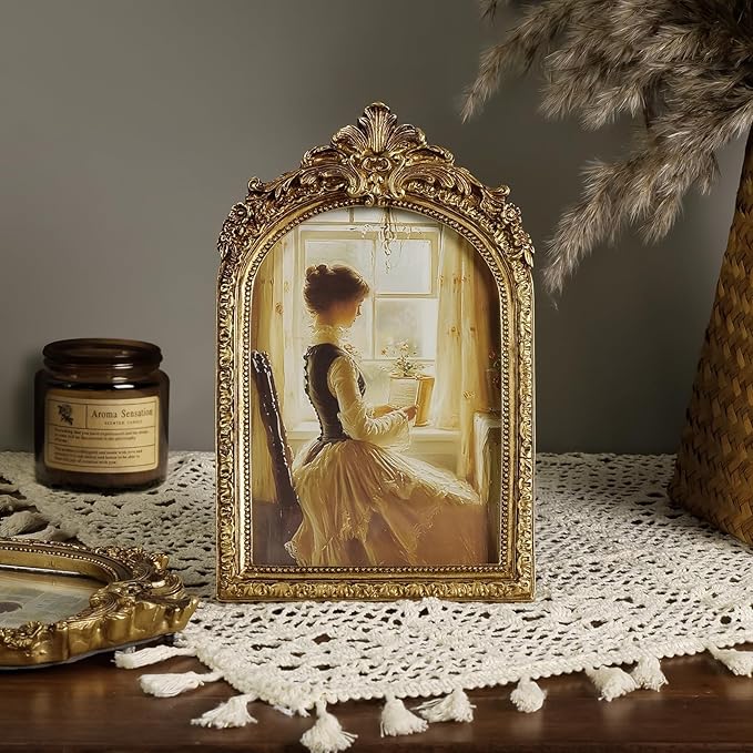 Cuspin 5x7 Gold Picture Frame, Vintage Gold Ornate Resin Photo Frame - Image 8