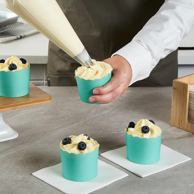Panificio 6 Ounce Cupcake Wrappers, 200 Scalloped Baking Cups - Image 5