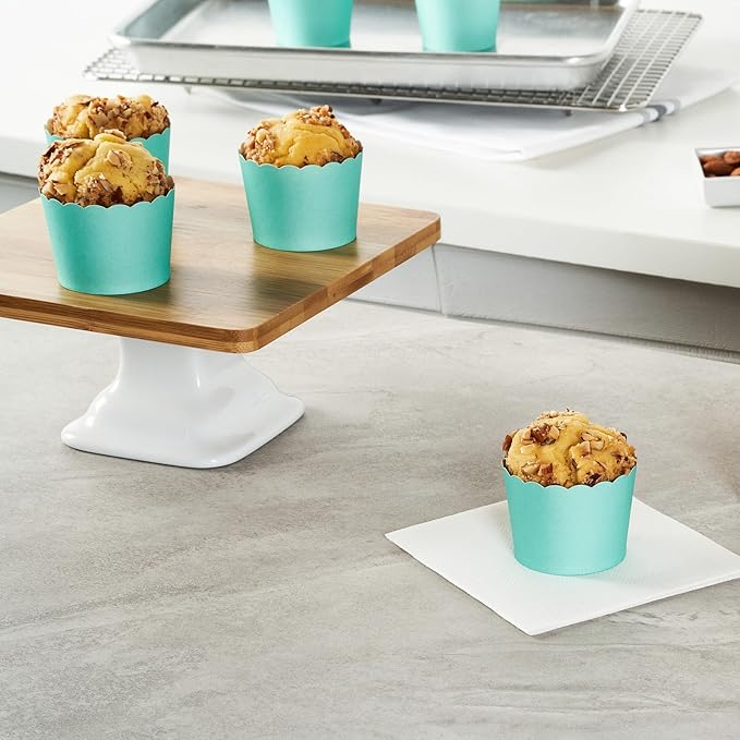 Panificio 3 Ounce Cupcake Wrappers, 200 Scalloped Baking Cups - Image 8