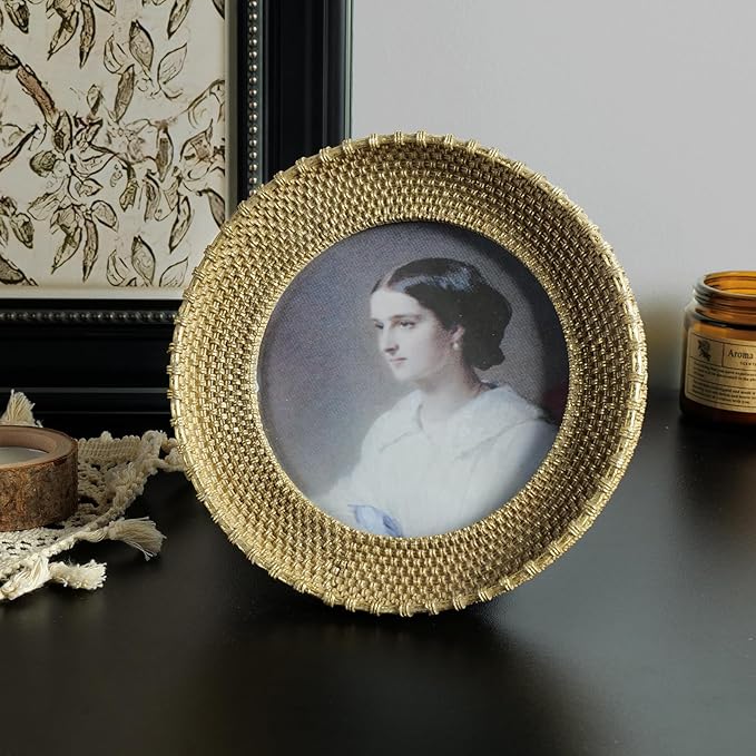 Cuspin Vintage Gold 5x5 Picture Frame, Retro Design Home Decor - Image 2