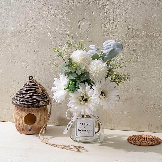 LADADA Artificial Hydrangea and Glass vase Decoration, Used - Image 3