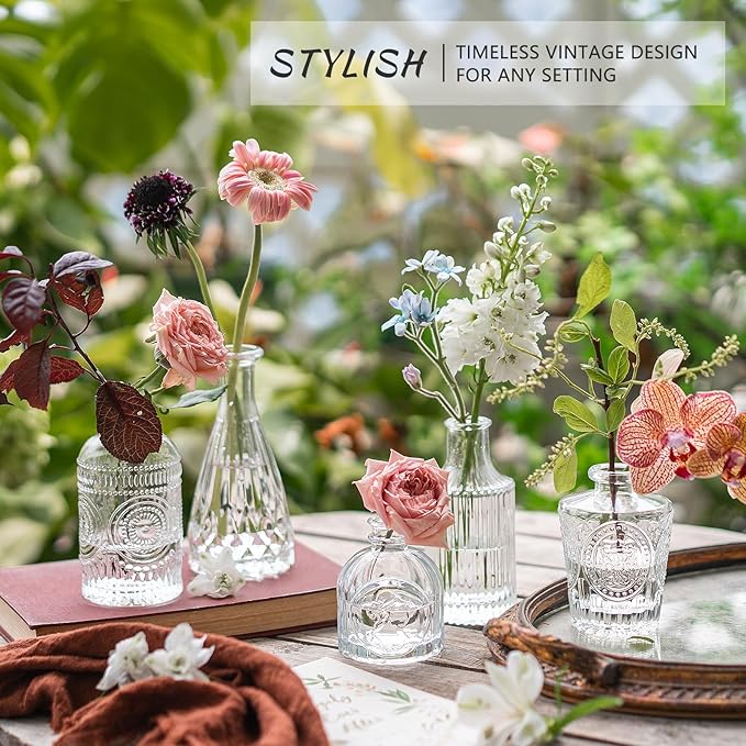 Glass Bud Vase Set of 5, Mini Vintage Vase - Image 3
