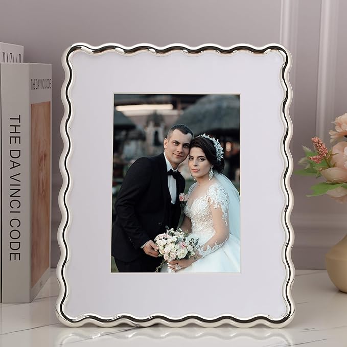 Silver 8x10'' Wave Design Photo Frame - Image 2