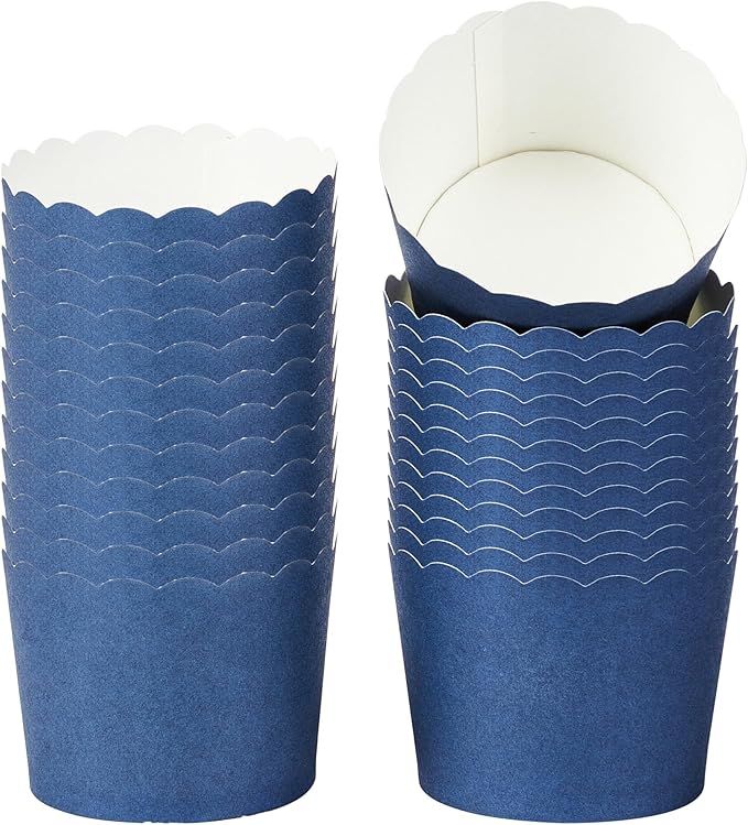 Panificio 3 Ounce Cupcake Wrappers, 200 Scalloped Baking Cups by Restaurantware