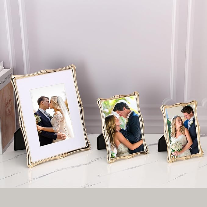 5 x 7'' Premium Alloy Gold Photo Frame - Image 6