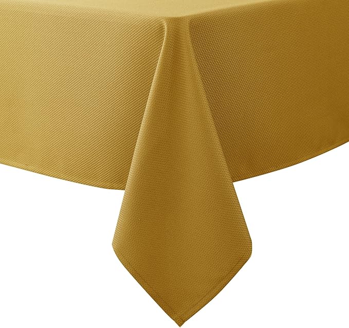 Biscaynebay Textured Fabric Christmas Rectangle Table Cloth 52x70 Inches by Biscaynebay
