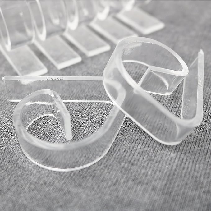 Clear Plastic Tablecloth Clips – Picnicking Accessory - Image 2